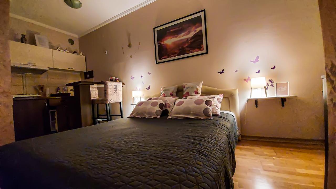 Apartman Studio Diamond 수보티차 외부 사진