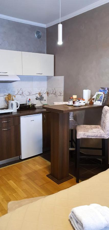 Apartman Studio Diamond 수보티차 외부 사진